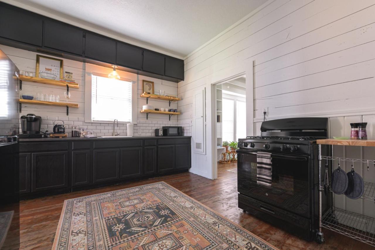 Restored 1930S Uptown Bungalow 2 Min. To Magnolia Waco Luaran gambar